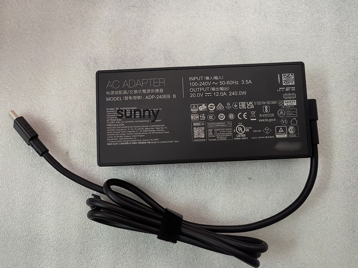 Adaptateur secteur rectangulai - Pc Gaming Uk avis et prix
